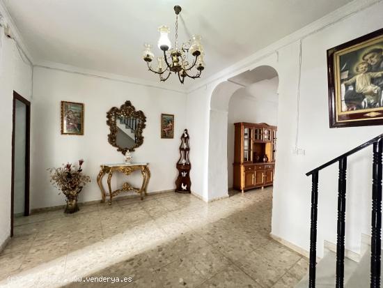 AMPLIA CASA EN ALAMEDA PUEBLO SALE A LA  VENTA¡¡¡¡ - MALAGA