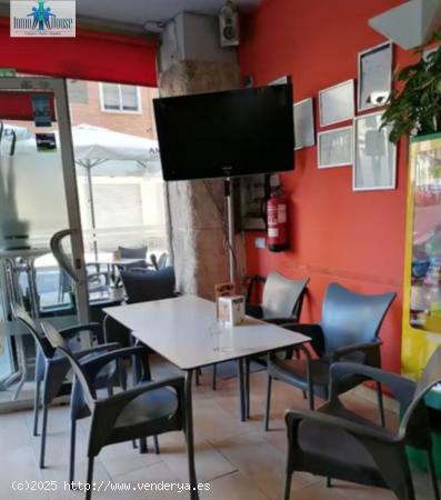 SE TRASPASA NEGOCIO EN FUNCIONAMIENTO - CAFETERIA - ALBACETE