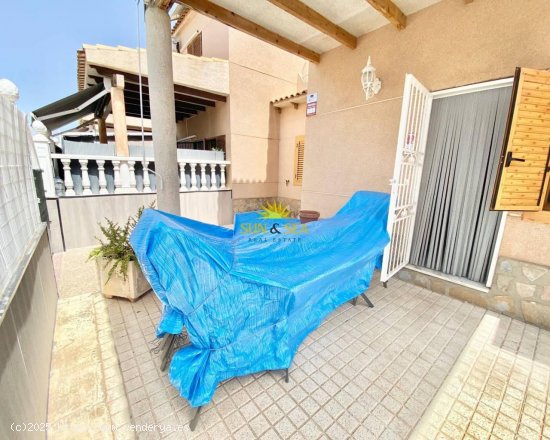 Villa en alquiler en Torrevieja (Alicante)