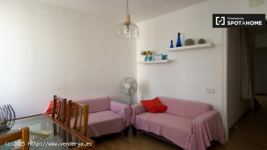 Acogedor apartamento de 3 dormitorios con balcones en alquiler cerca de La Sagrada Familia en el Eix