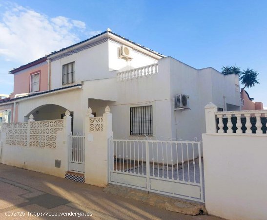  Villa en venta en Torrevieja (Alicante) 