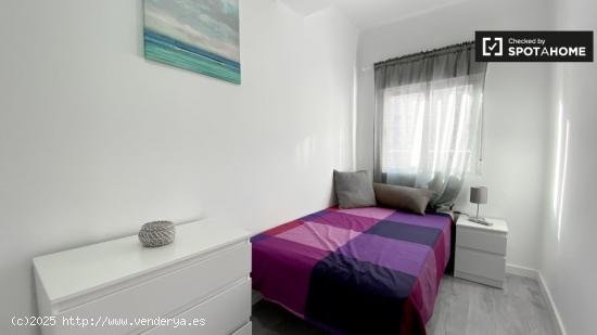 Se alquila habitación en amplio y luminoso apartamento de 4 dormitorios, El Pla del Real - VALENCIA