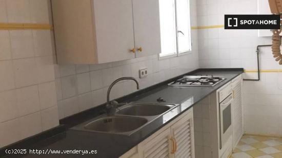 Increíble habitación para estudiantes en la mejor zona de la ciudad. - CORDOBA