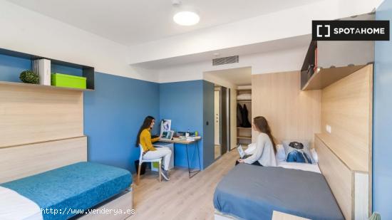 Se alquila habitación doble en residencia en la elegante Salamanca. - MADRID