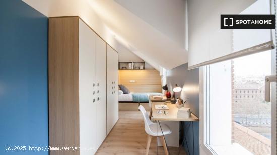 Se alquila habitación doble en residencia en la elegante Salamanca. - MADRID