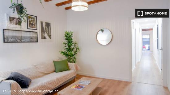 ¡Habitaciones en alquiler en un apartamento de 5 habitaciones en Barcelona! - BARCELONA