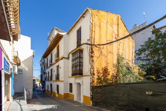  FABULOSA CASA EN EL CENTRO DE ALHENDIN - GRANADA 