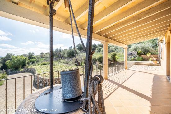 Finca rústica en Sant Llorenç des Cardassar, Mallorca con 2 habitaciones y 145 metros cuadrados co