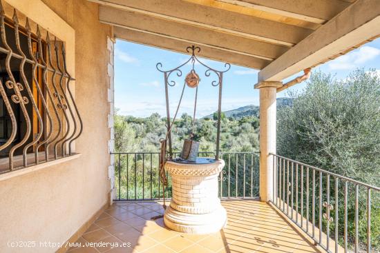 Finca rústica en Sant Llorenç des Cardassar, Mallorca con 2 habitaciones y 145 metros cuadrados co