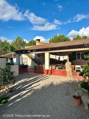 Encantadora Finca Rural entre Llucmajor y Campos - BALEARES