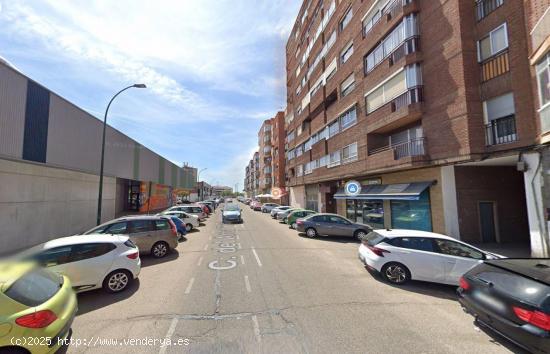 Se vende piso OKUPA en Valladolid (Valladolid). - VALLADOLID