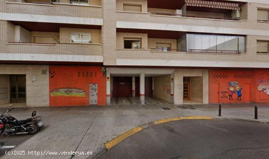 Se vende piso OKUPA en Zaragoza (Zaragoza). - ZARAGOZA