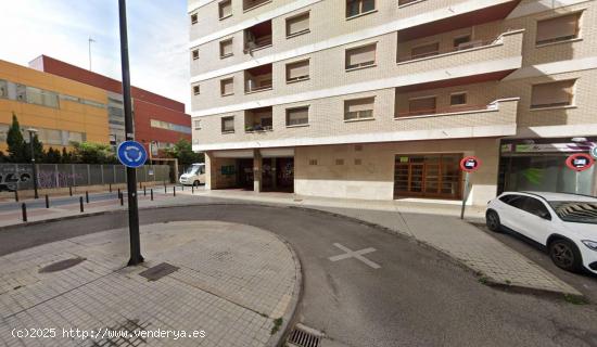 Se vende piso OKUPA en Zaragoza (Zaragoza). - ZARAGOZA