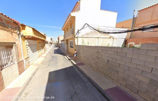 Se vende piso OKUPA en Murcia (Murcia). - MURCIA