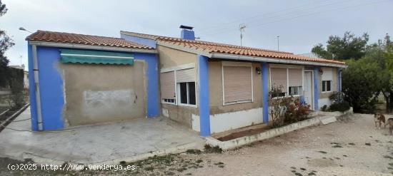 CHALET REFORMADO JUNTO A YECLA - MURCIA