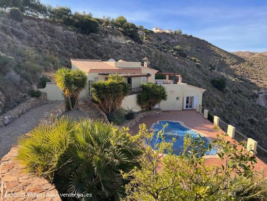 Villa de Ensueño en Bédar: Privacidad y Vistas Panorámicas - ALMERIA