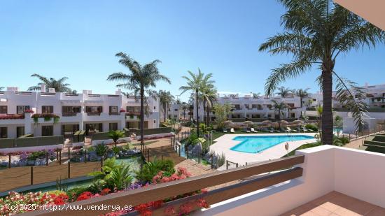  Arena y Horizonte: Bungalow en Primera Línea de Playa  - ALMERIA