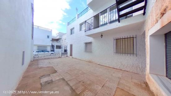 Un hogar frente al mar: Adosado con encanto en Mojácar. - ALMERIA