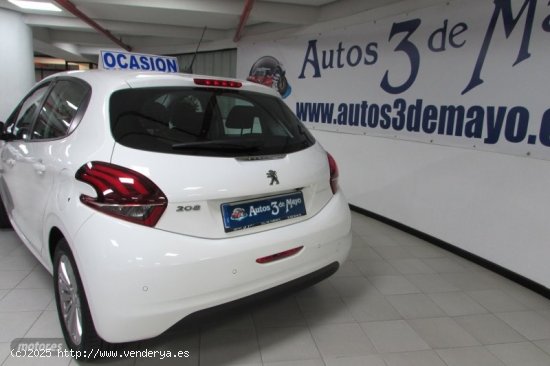 Peugeot 208 PURETECH 1.2 85CV de 2019 con 55.000 Km por 11.490 EUR. en Tenerife