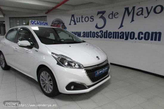 Peugeot 208 PURETECH 1.2 85CV de 2019 con 55.000 Km por 11.490 EUR. en Tenerife