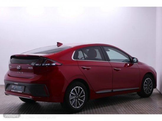 Hyundai Ioniq EV Tecno 88 kW (120 CV) de 2021 con 72.514 Km por 22.900 EUR. en MADRID