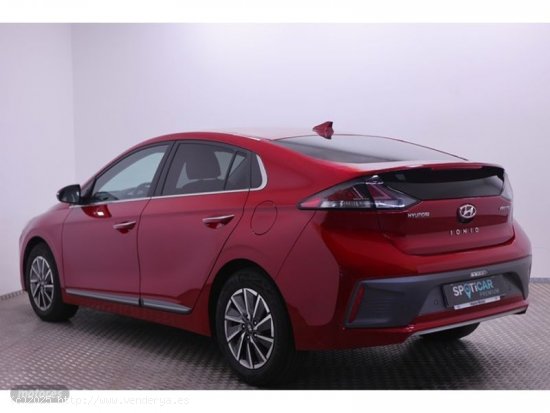 Hyundai Ioniq EV Tecno 88 kW (120 CV) de 2021 con 72.514 Km por 22.900 EUR. en MADRID