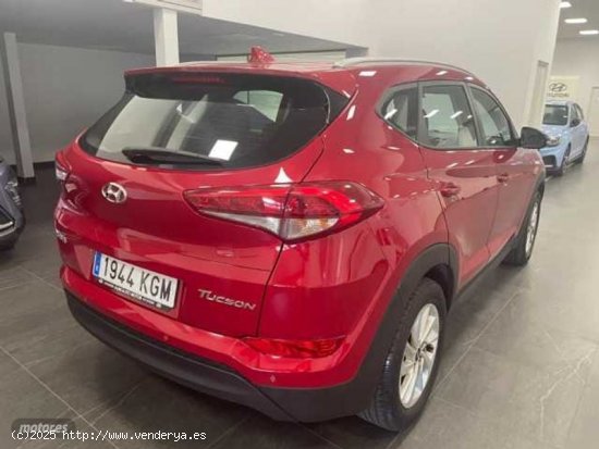 Hyundai Tucson 1.7CRDi 85kW (115CV) BD 25 Aniversa. 4x2 de 2017 con 80.000 Km por 17.900 EUR. en Mad