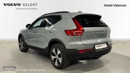 Volvo XC40 1.5 T5 PHEV RECHARGE PLUS DARK DCT 262 5P de 2023 con 16.100 Km por 42.900 EUR. en Valenc