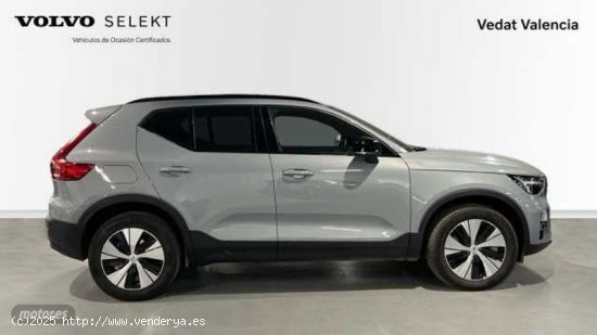 Volvo XC40 1.5 T5 PHEV RECHARGE PLUS DARK DCT 262 5P de 2023 con 16.100 Km por 42.900 EUR. en Valenc