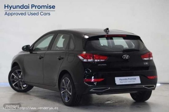 Hyundai i30 1.5 DPI Klass SLX 110 de 2024 con 7.197 Km por 20.990 EUR. en Pontevedra