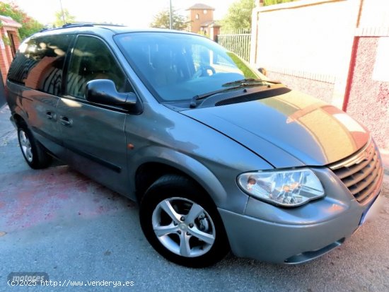  Chrysler Grand Voyager 2.5 CRD LIMITED de 2006 con 187.000 Km por 3.500 EUR. en Granada 