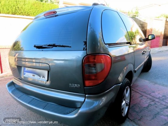 Chrysler Grand Voyager 2.5 CRD LIMITED de 2006 con 187.000 Km por 3.500 EUR. en Granada