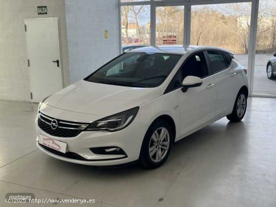 Opel Astra 1.4T Selective 125 de 2019 con 27.600 Km por 14.990 EUR. en Alava