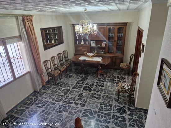  Se vende espectacular Casa para entrar a vivir - MURCIA 