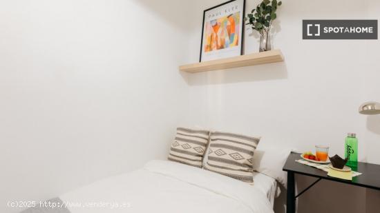 Habitación en piso compartido en valència - VALENCIA