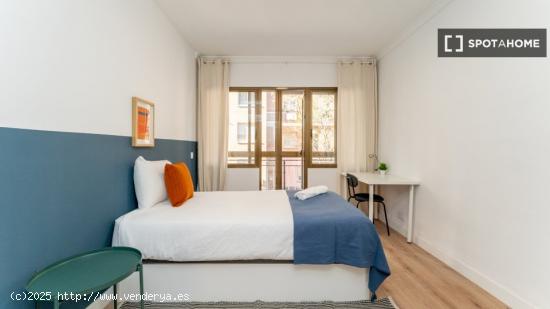 Preciosa habitación en alquiler situada en Madrid - MADRID