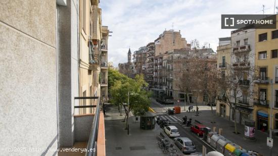 Apartamento entero de 3 habitaciones en Barcelona. - BARCELONA