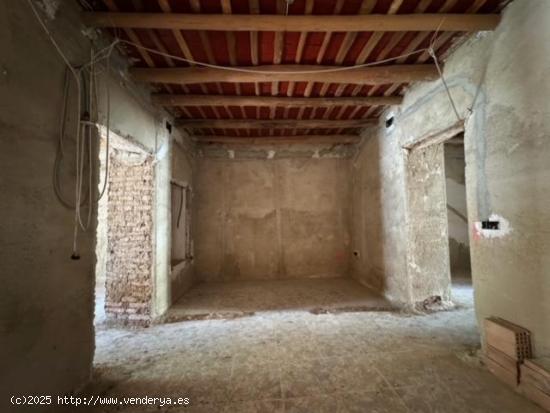 CASABANCO VENDE CASA DE PUEBLO EN MALCOCINADO - BADAJOZ