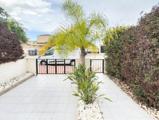 Casa en venta en Torrevieja (Alicante)