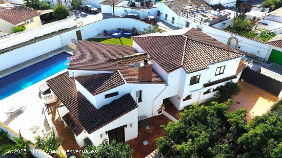 Villa en venta en Estepona (Málaga)