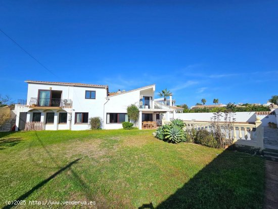 Villa en venta en Estepona (Málaga)