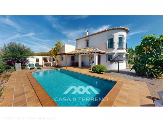 Finca en venta en Benajarafe (Málaga)