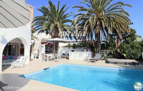 Chalet en venta en Empuriabrava (Girona)