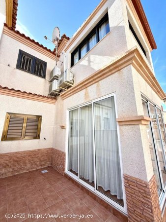 Villa en venta en Torrevieja (Alicante)