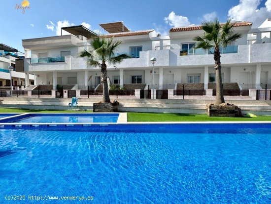 Villa en venta en Torrevieja (Alicante)