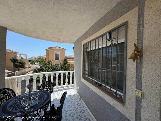 Villa en venta en Orihuela (Alicante)