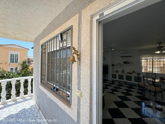 Villa en venta en Orihuela (Alicante)