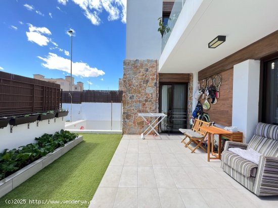 Villa en venta en Orihuela (Alicante)