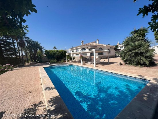 Villa en venta en Ciudad Quesada (Alicante)