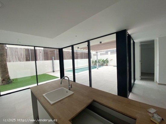 Villa en venta en Orihuela (Alicante)